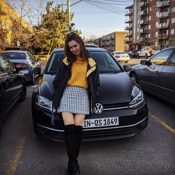 Meet your Posher, Em - Picture 1 of 1